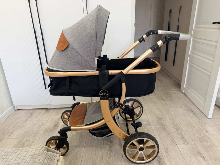 Продам детскую коляску б/у