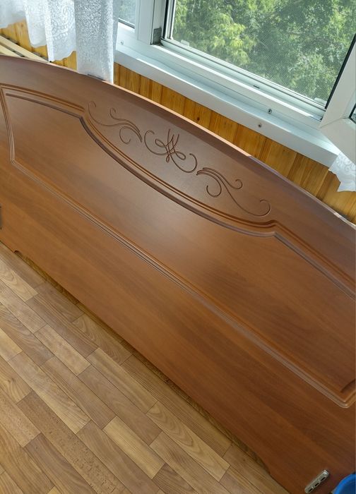Продам кровать двухспальную