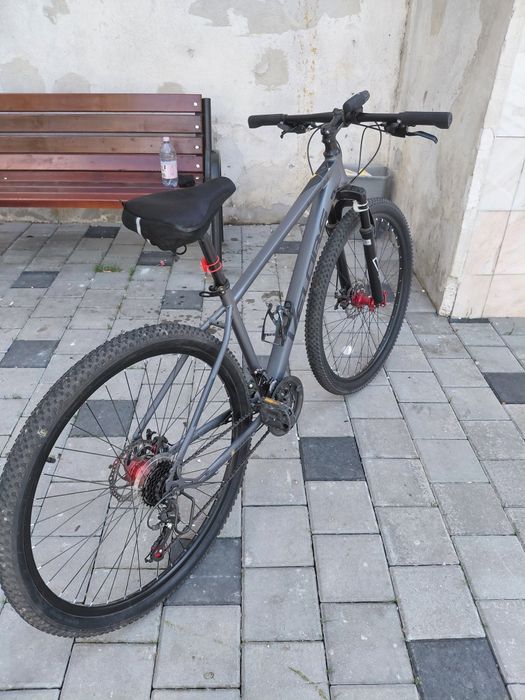 Vând bicicleta Velors nouă, unisex, roti 29 , frână pe disc