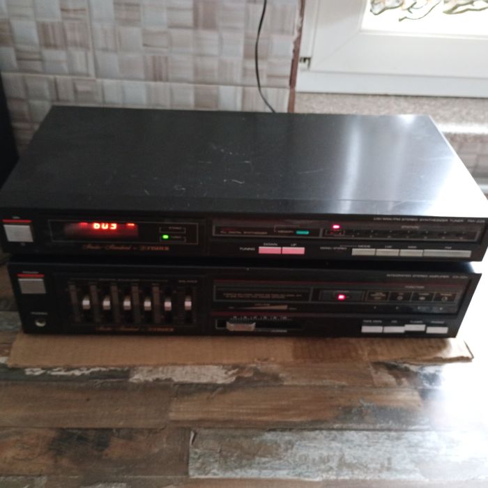 Stație de amplificare și radio Fisher