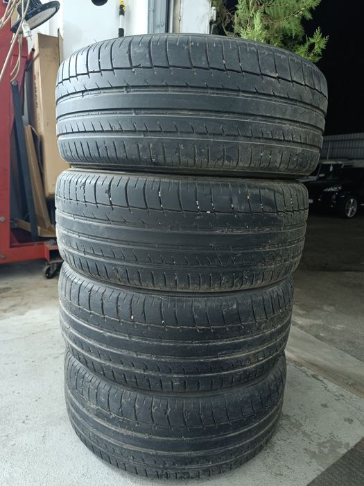 Продам пару 215 55 R16