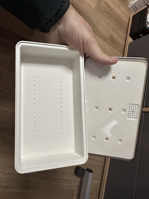 Incarcator wireless cu lampa UV