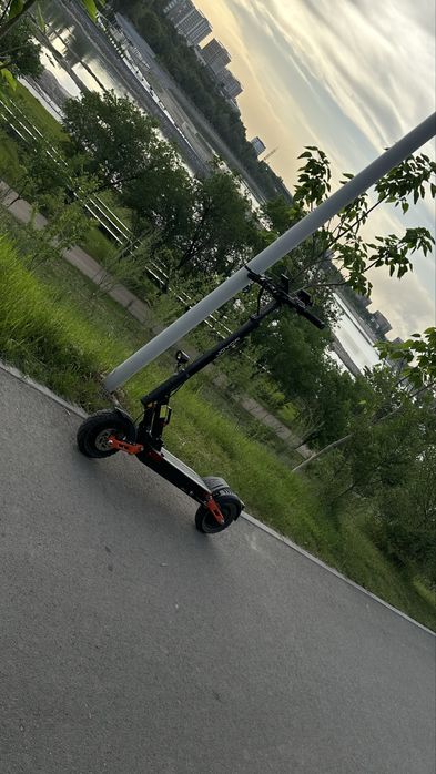 Электросамокат joyor