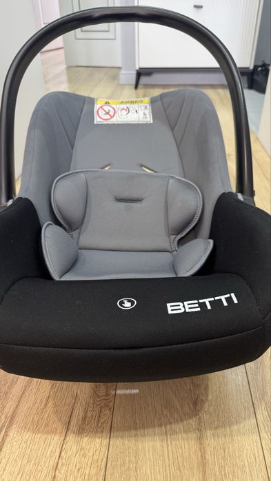 Продам автолюльку почти новую