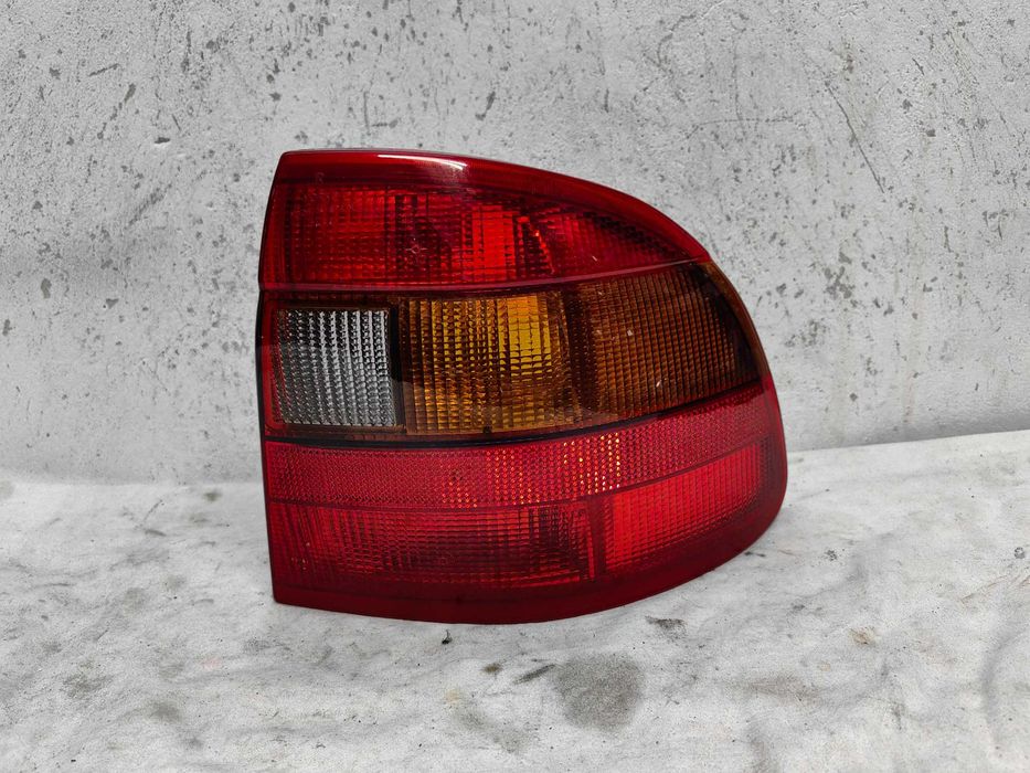 Оригинален стоп Опел Астра   Opel Astra F Седан