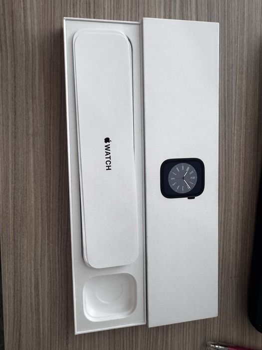 APPLE WATCH series 8 45mm