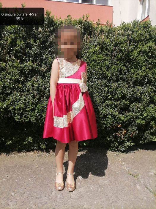 Rochițe 4-6 ani noi sau in stare foarte buna