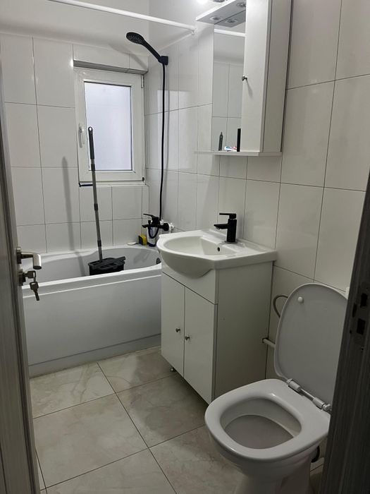 Apartament 3 camere Scornicești
