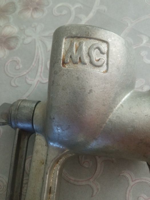 Продам мясорубку