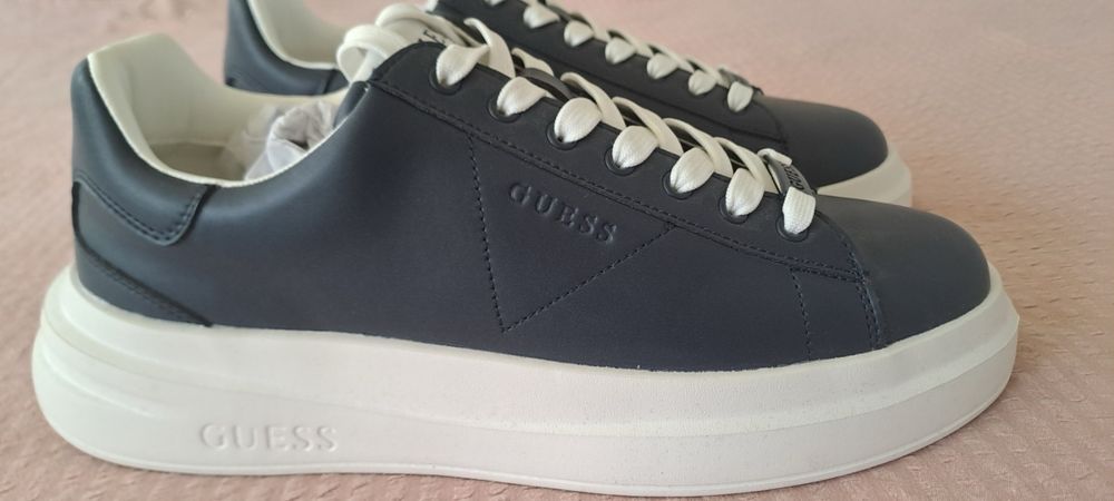 Чисто нови обувки GUESS