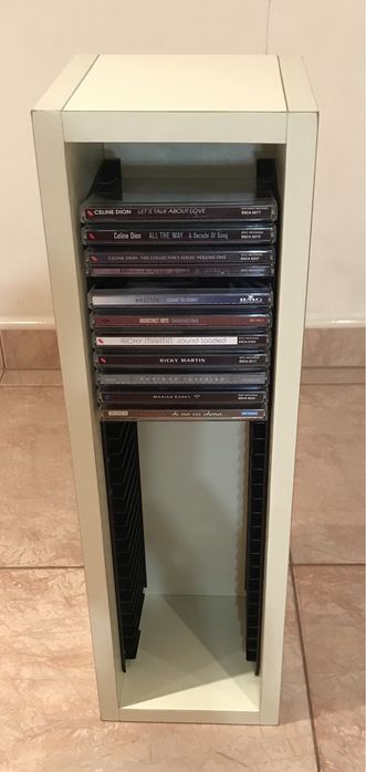 Vand suport Cd  sau carti si  CD