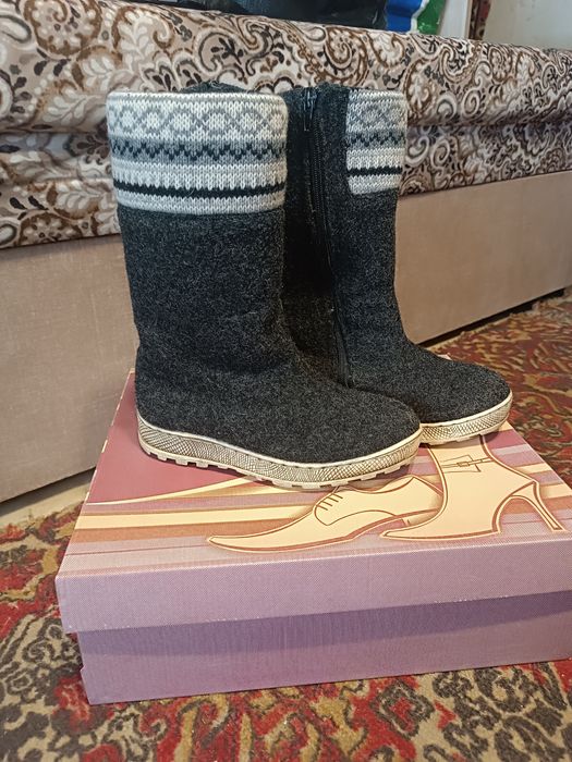 Продам, зима , р.34