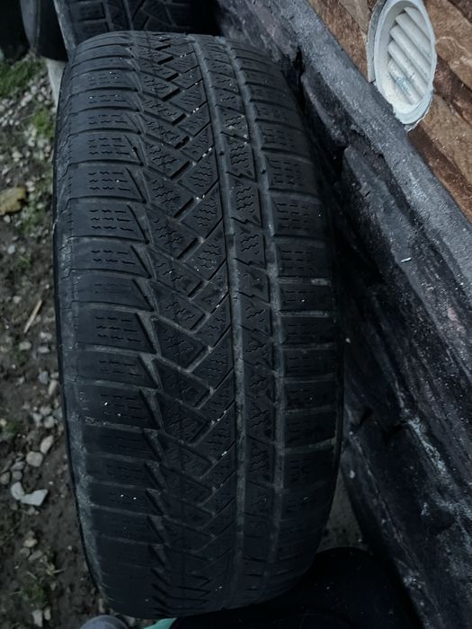 Continental 215 65 16 de iarna