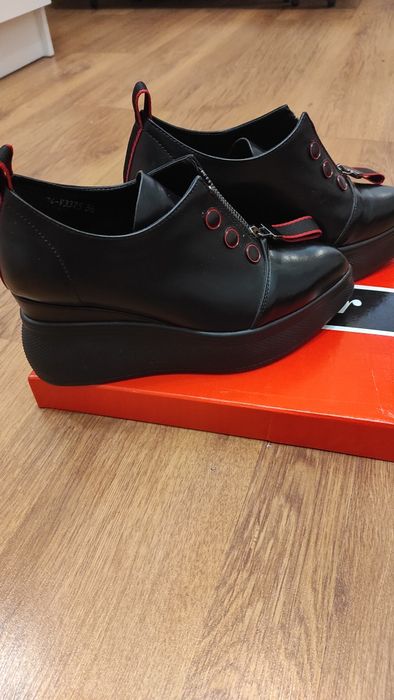 Женская обувь, батильион