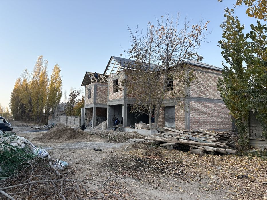 Уй сотилади 115.000$