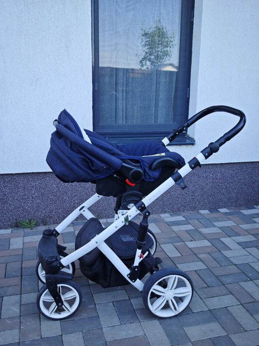 Carucior bebe  3 in 1 Adamex