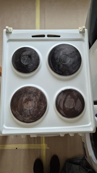 Фурна с котлони Zanussi