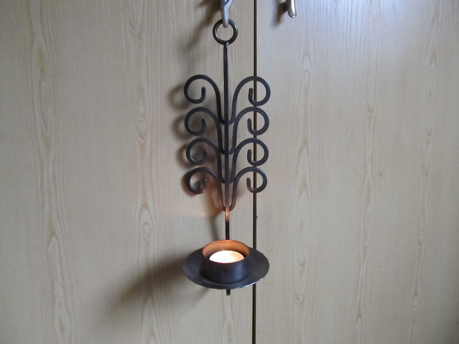 метален свещник - сувенир