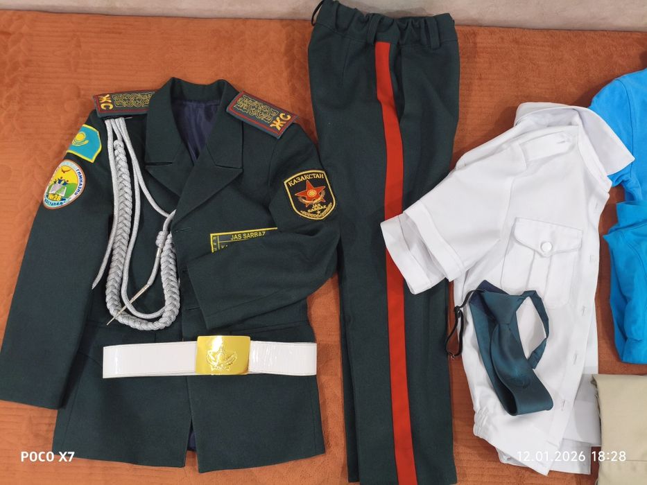 Продам кадетскую форму