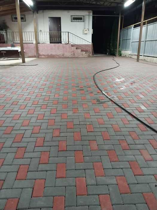 Услуги Укладка плитки