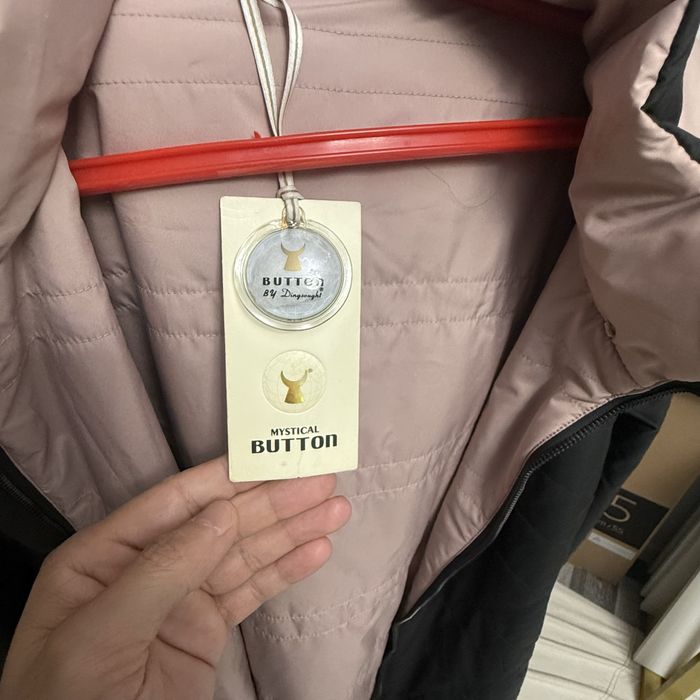 Продается женская куртка