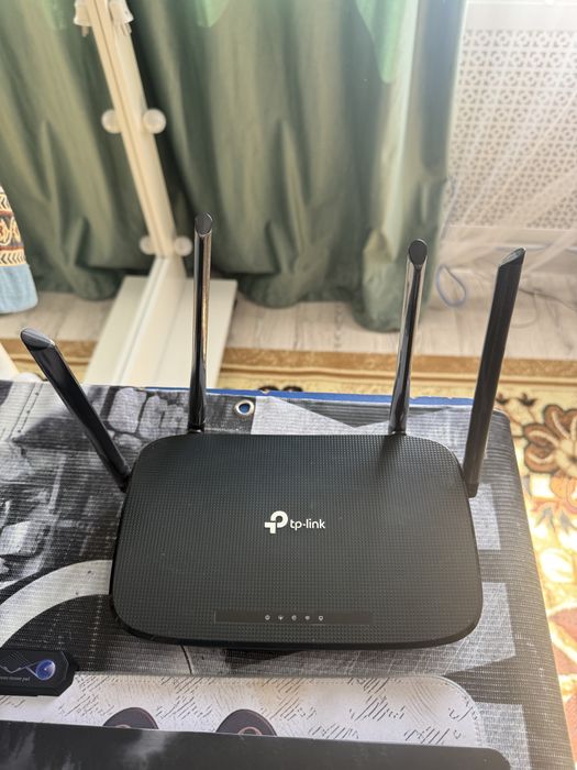 Wi-Fi роутер TP-Link Archer VR300 AC1200.