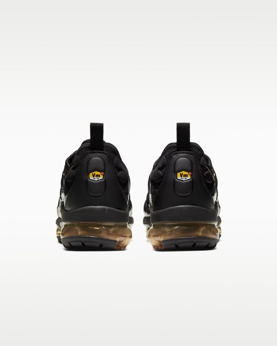 Nike Air VaporMax Plus Black & Gold