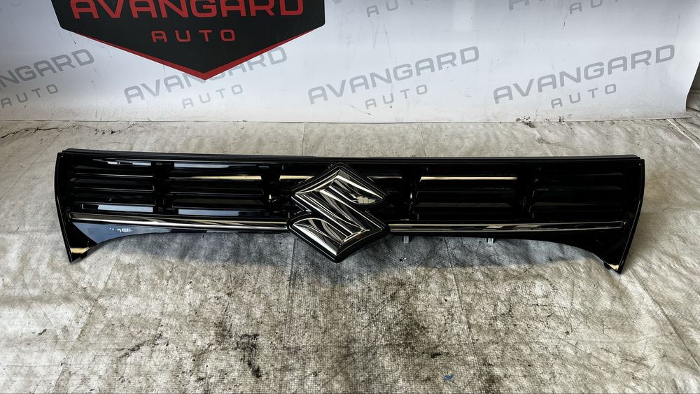 Suzuki Vitara 2025 предна решетка