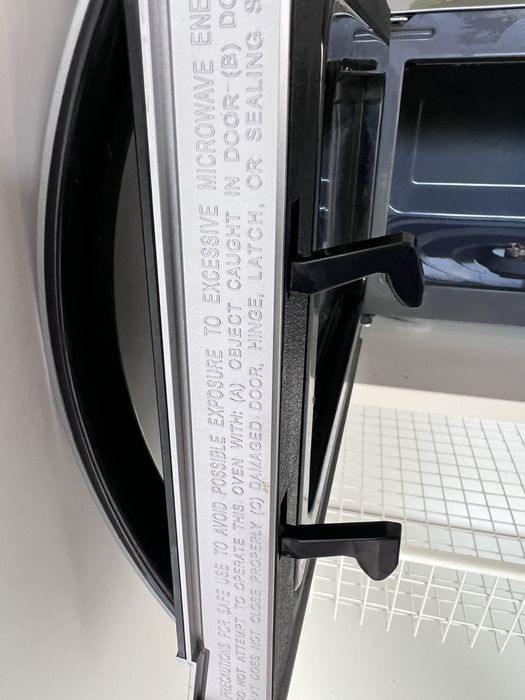 Cuptor microunde Sharp