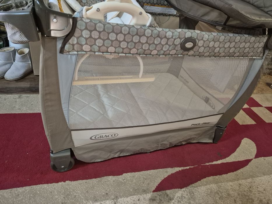 Продам манеж - кровать GRACO