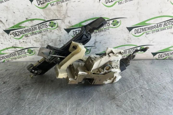 Broasca usa spate stanga Ford Mondeo 2000 1.8 MT (110 hp)