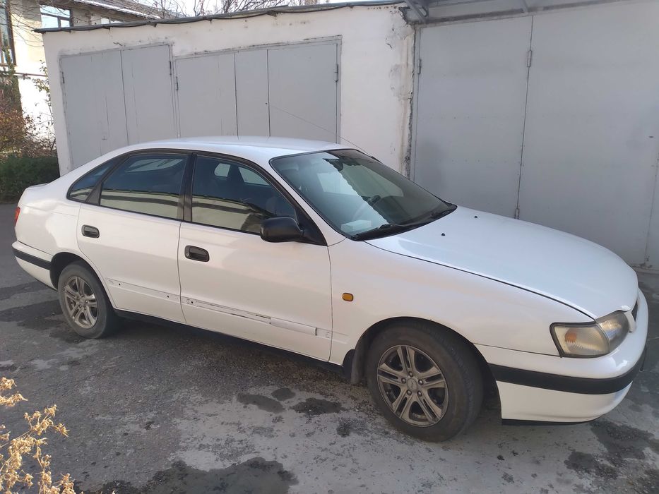 Тойота Карина Е, 1996 г.