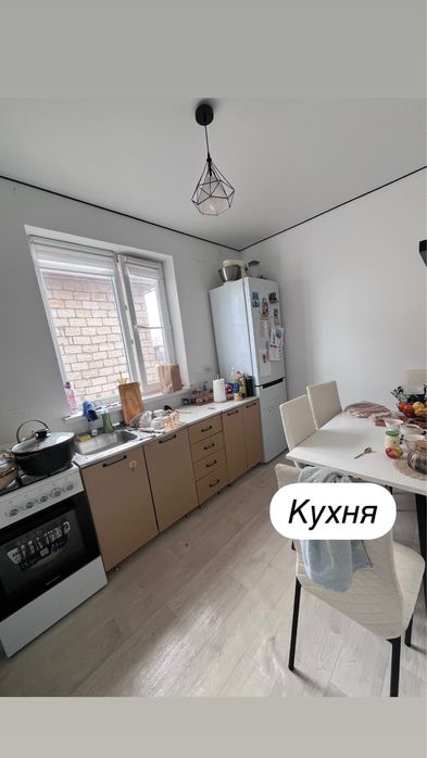 Жилой дом с сараем