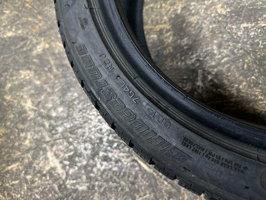 Vand 2 anvelope Bridgestone Blizzak LM-25 205/45r17
