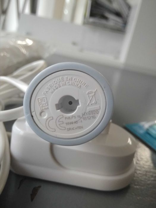 Продавам ултра звукова четка за зъби Philips sonicare FlexCare+