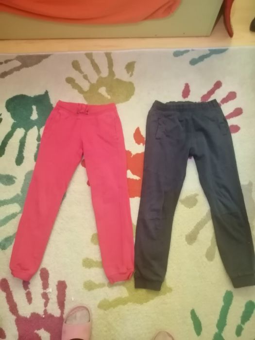 Дънки, клинове, долнища и екип за момиче.