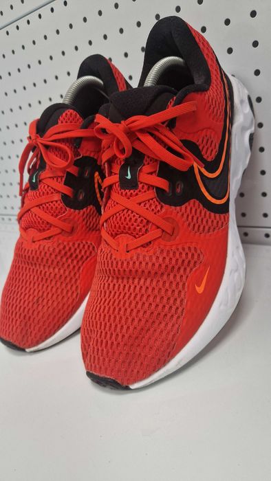 Оригинални мъжки маратонки- Nike ReneW