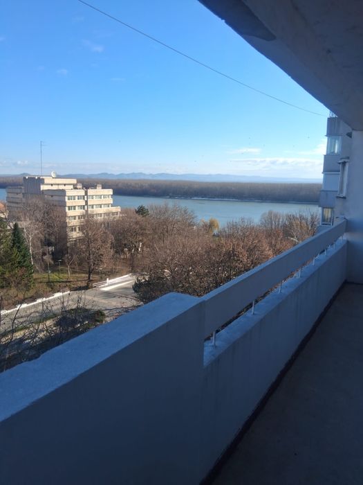 apartament cu vedere spectaculoasa pe faleza Dunarii