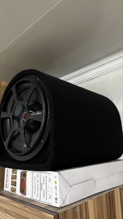 Саббуфер почти новый