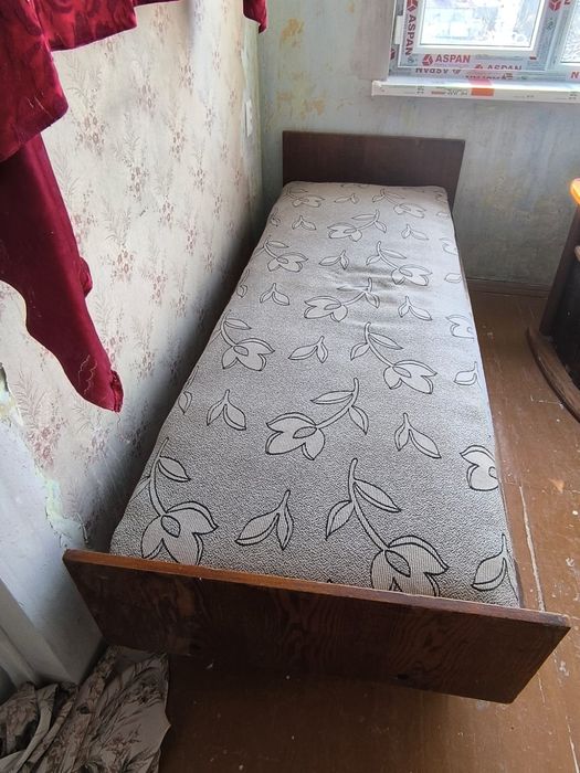 Кровать односпальная