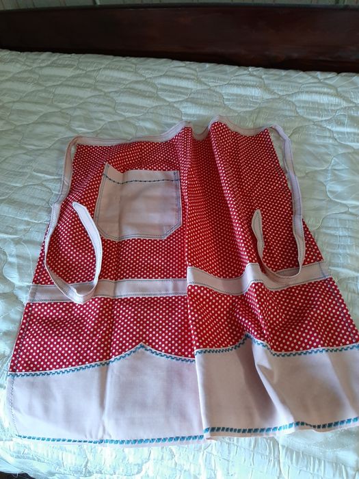 Престилки домакински НОВИ; Жилетки - Нови