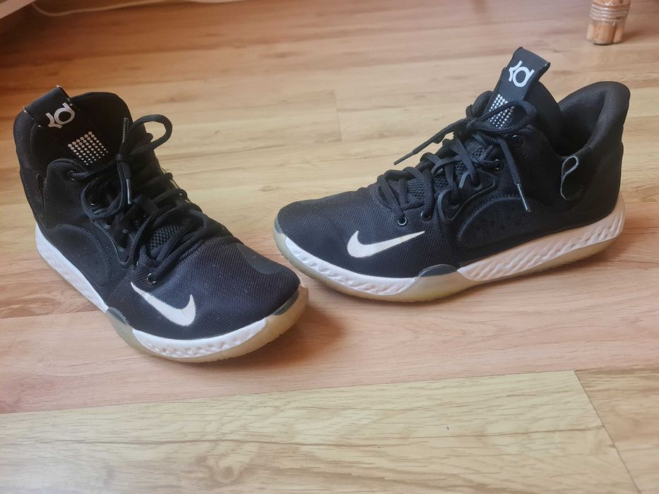 Баскетболни кецове Nike 45 номер