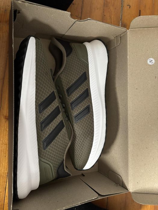 Маратонки Adidas