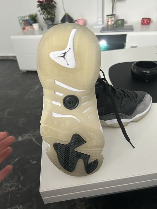 Air Jordan 8 Chrome (2015), mărimea 40 EU.