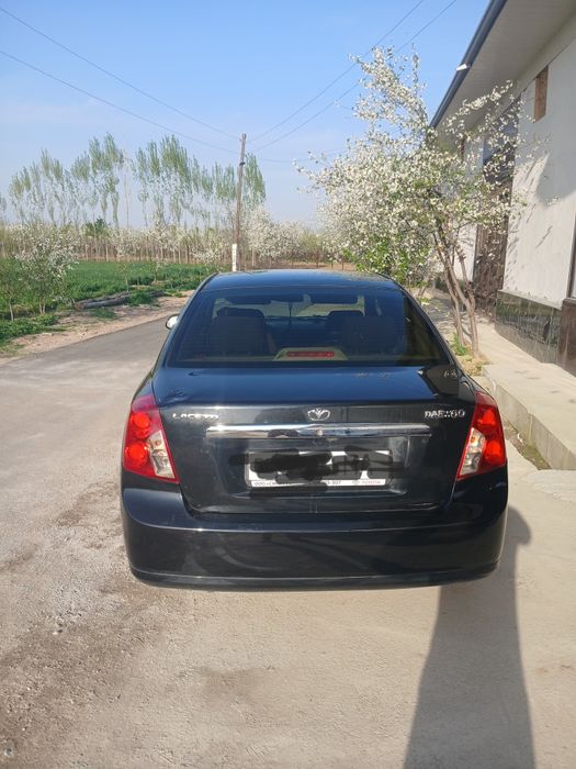 Лада Ларгус сотилади ёки бартер килинади