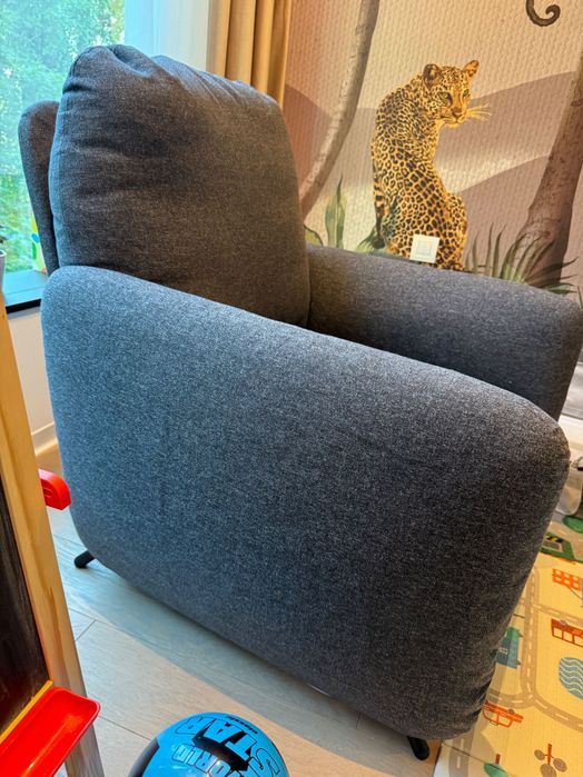 Fotoliu extensibil rabatabil gri închis IKEA EKOLSUND, stare excelenta