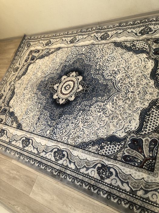 Продам ковер,новый,чистый