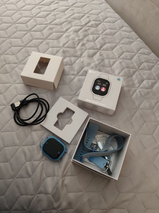 Smart watch for kids MyKi4