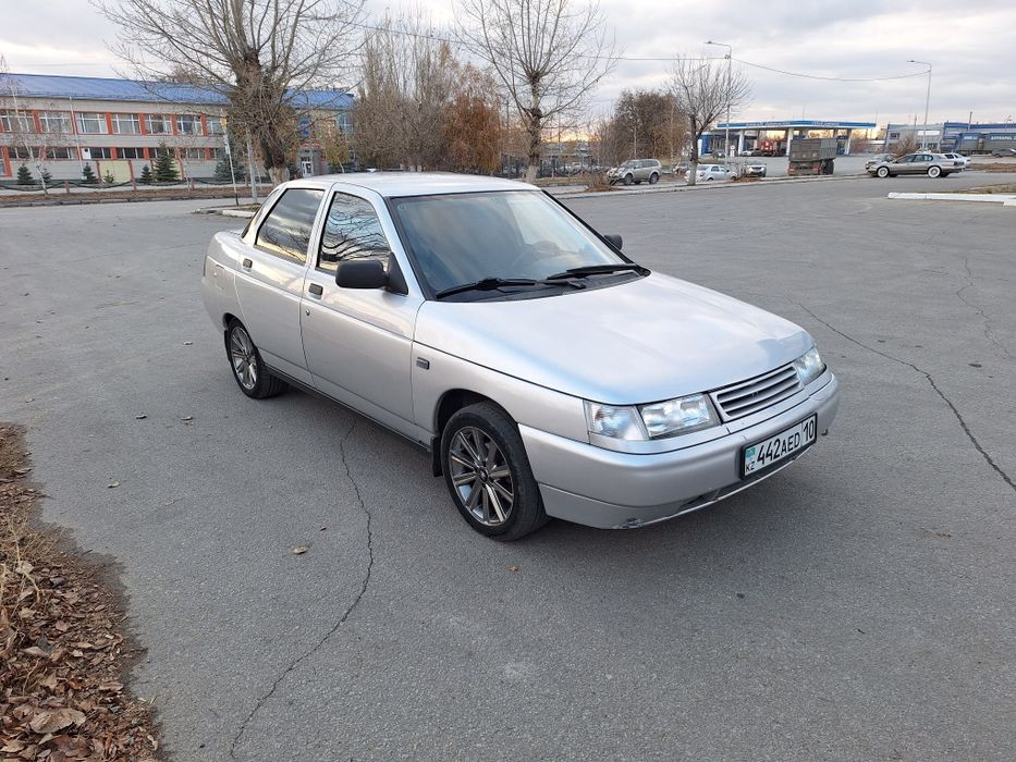 Продам машину Ваз 2110