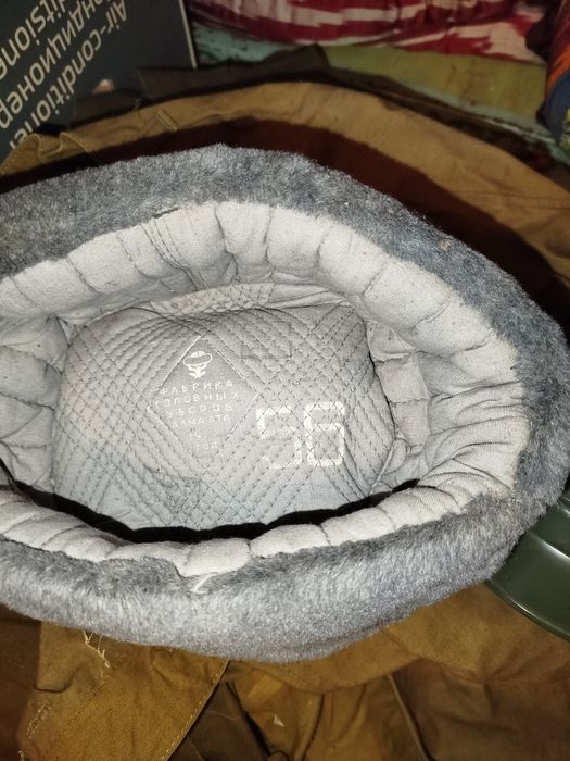 Yangi kiyimlar sotiladi